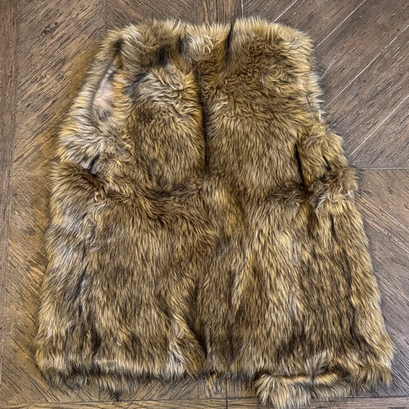 Merona Faux Fur Vest in Brown - Size XS - Picture 3 of 5